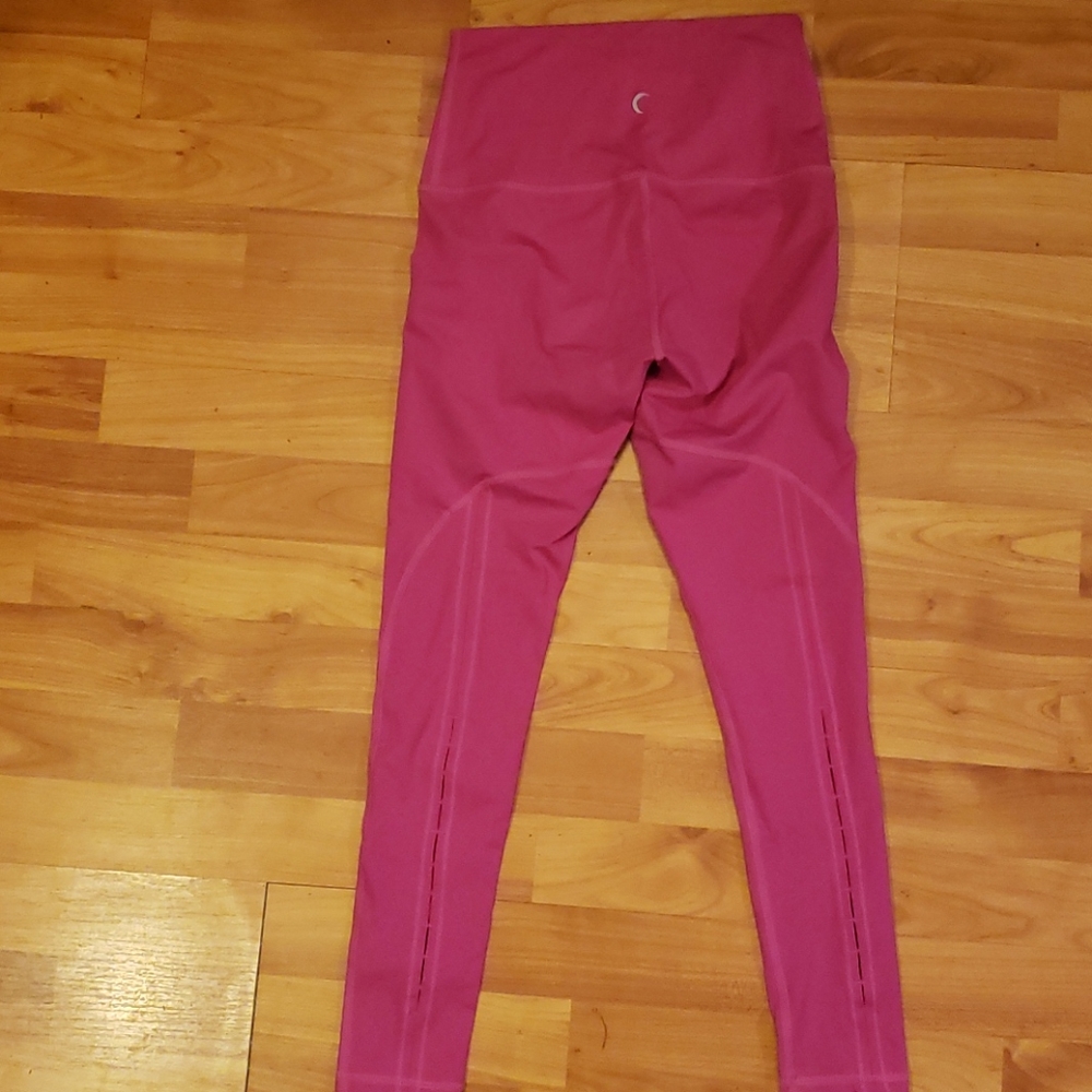 Zyia Fuchsia Brilliant High-Rise 7/8 24"